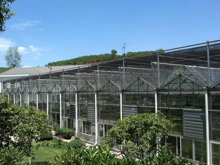 What is the difference between the sunshade curtain for solar greenhouse What is the difference between the sunshade curtain for solar greenhouse